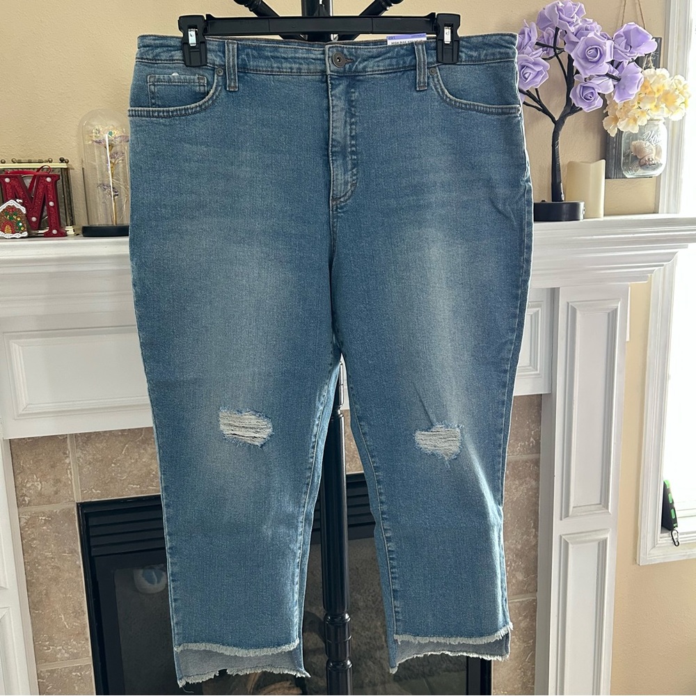 🆕NWT Style & CO Straight Leg Size 18P Jeans